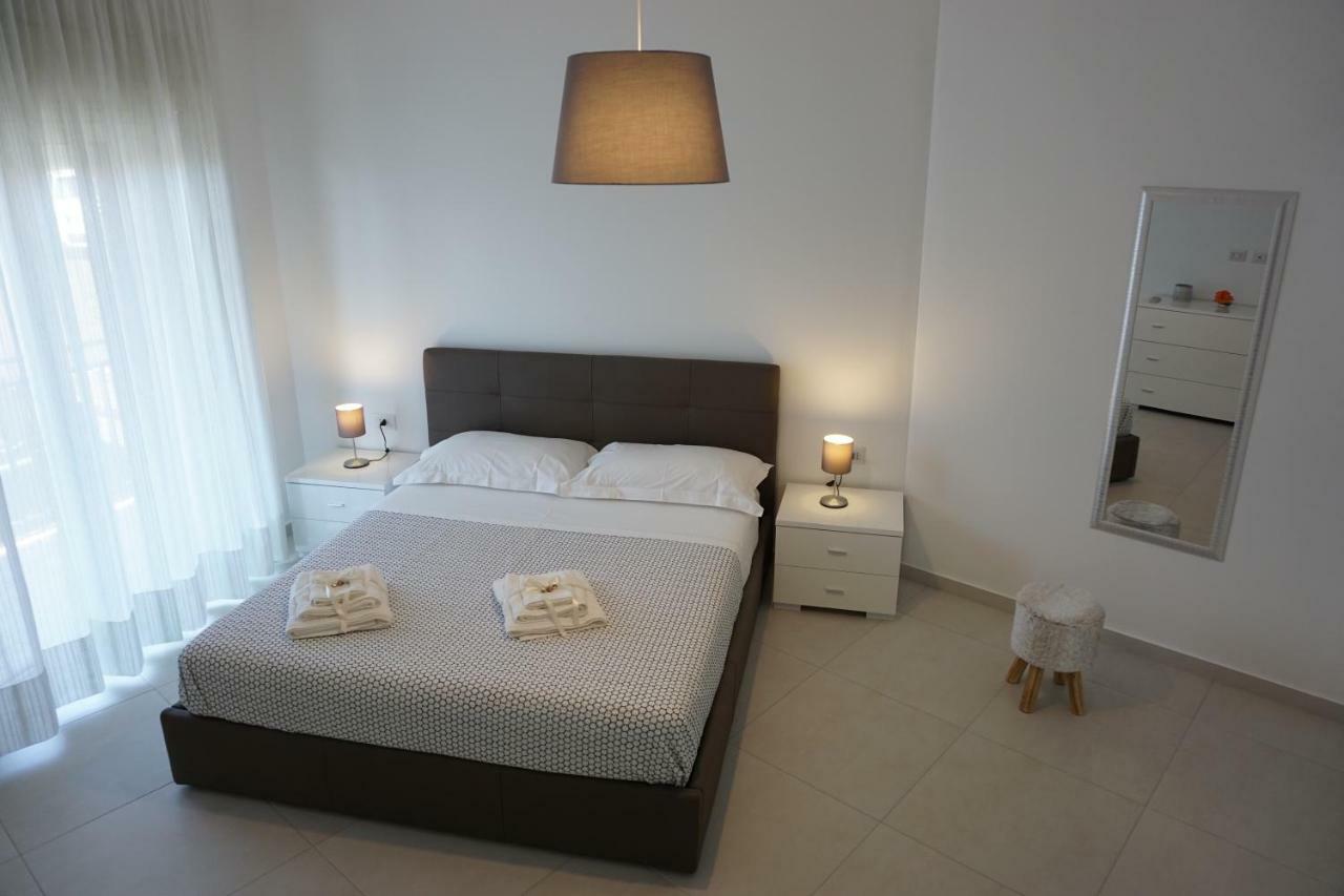 דירות אצ'י קסטלו Casa Gise מראה חיצוני תמונה